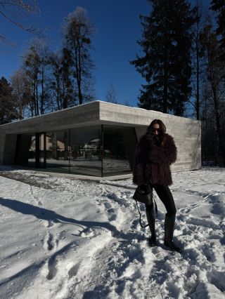 vyteplené legíny, huňatý kožíšek, kožené rukavice…. perfektní zimní výbava👌 vše najdete v naší nabídce🩶